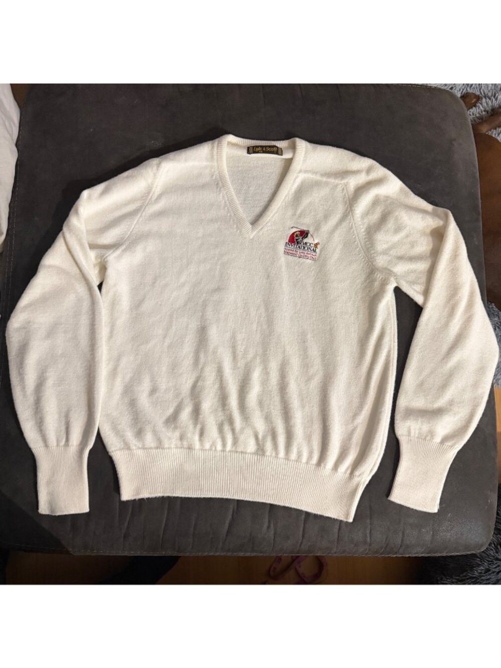 Vintage Lyle & Scott RMCC Invitational V-Neck Sweater White Large Sherwood CC
